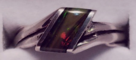 Semi-Crystal Opal Ring with Multi-Colour Level 3 Play of Colour - CD20-R0011