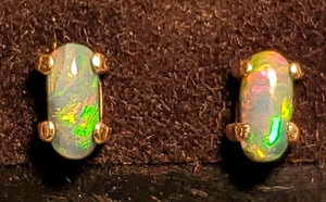 14 K gold - solid opal earrings